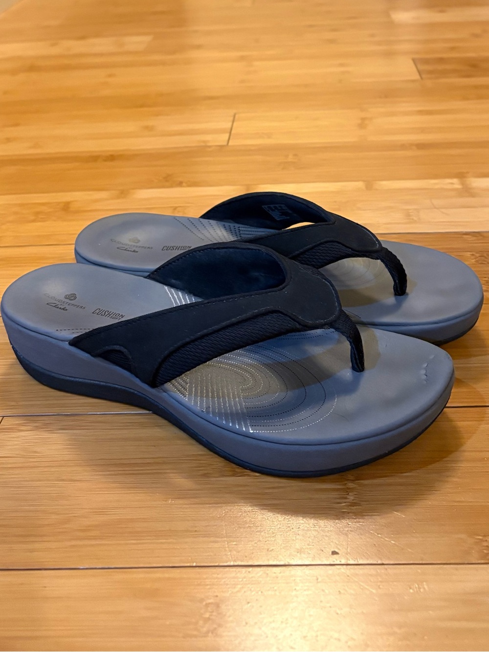 Cloudsteppers by Clarks Flip Flop Sandals- Size 9
